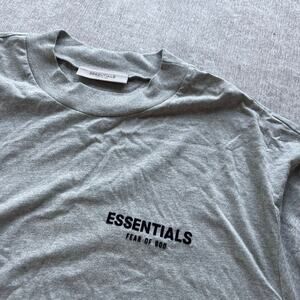 NWT Essentials Fear of God Men’s T-Shirt Top